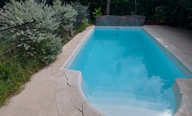Casa en Acequias del Aire con 3 dormitorios y  pileta - Roldán