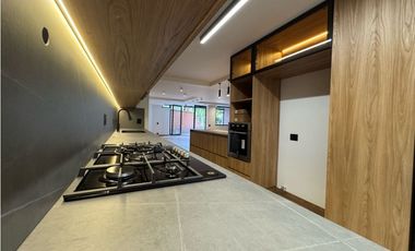 Venta de Apartamento en El Poblado las Palmas
