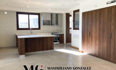 Casa en venta, 5 ambientes. Terralagos, Canning.