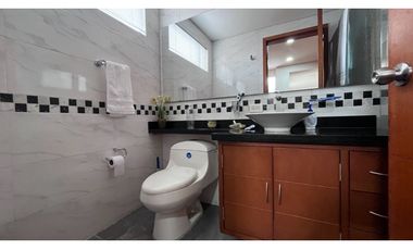 Rento   amplia casa campestre con ascensor.