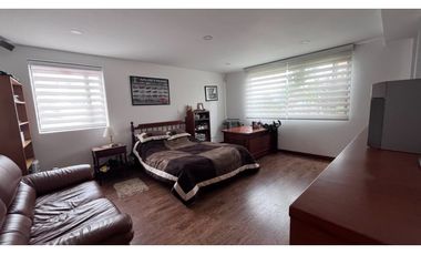 Rento   amplia casa campestre con ascensor.