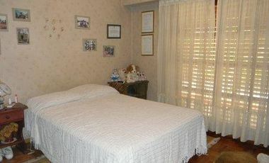 Casa de 4 dormitorios en Lomas de Zamora Oeste