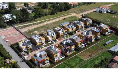 Venta Condominio Casa en Cota