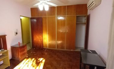 VENTA. Casa 2 Dormitorios. Calle Alem Nº1130.