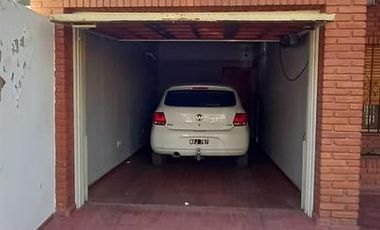 VENTA. Casa 2 Dormitorios. Calle Alem Nº1130.