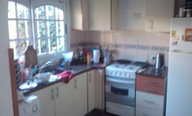 DUPLEX DE 3 AMBIENTES CON COCHERA EN MARMOL