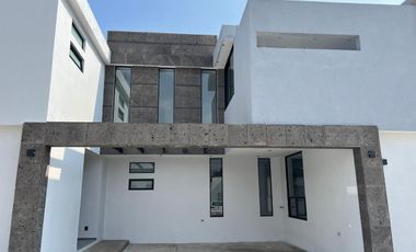 Casa en Fraccionamiento en Lomas de Cuernavaca, Temixco, Morelos CAEN-1082-Fr*