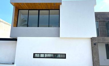 Casa en Fraccionamiento en Lomas de Cuernavaca, Temixco, Morelos CAEN-1082-Fr*