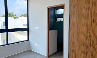 Casa en Fraccionamiento en Lomas de Cuernavaca, Temixco, Morelos CAEN-1082-Fr*