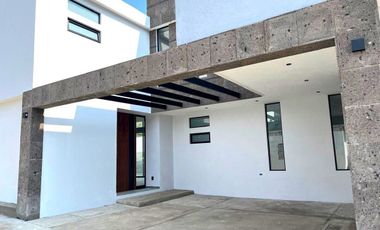 Casa en Fraccionamiento en Lomas de Cuernavaca, Temixco, Morelos CAEN-1082-Fr*