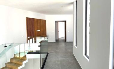Casa en Fraccionamiento en Lomas de Cuernavaca, Temixco, Morelos CAEN-1082-Fr*
