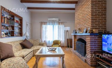 Casa de 5 ambientes en venta - Monte Grande