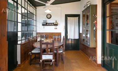Casa de 5 ambientes en venta - Monte Grande