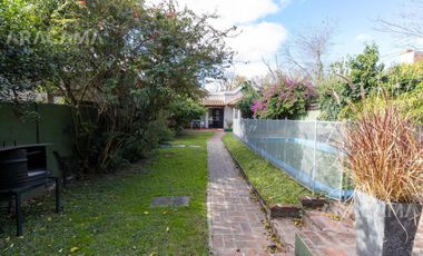 Casa de 5 ambientes en venta - Monte Grande