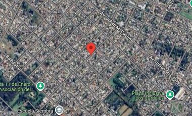 Casa en venta - 2 Dormitorios 1 Baño - Cochera - 350Mts2 - Merlo