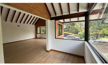 Alquiler de casa campestre 4 habitaciones en Llanogrande Rionegro