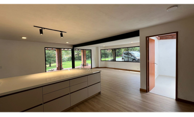 Alquiler de casa campestre 4 habitaciones en Llanogrande Rionegro