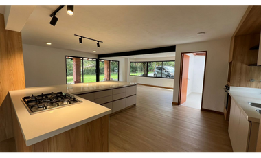 Alquiler de casa campestre 4 habitaciones en Llanogrande Rionegro