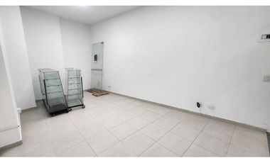 VENTA LOCAL EN CENTRO COMERCIAL LA ESTRELLA