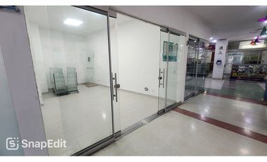 VENTA LOCAL EN CENTRO COMERCIAL LA ESTRELLA