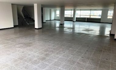 Arriendo espectacular edificio Chapinero