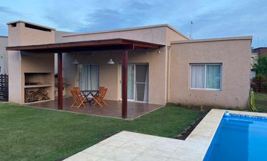Casa en venta y alquiler en San Alfonso Pilar del Este | VCO Propiedades