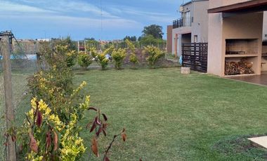 Casa en venta y alquiler en San Alfonso Pilar del Este | VCO Propiedades