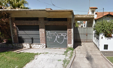 Chalet con Salida a 2 calles