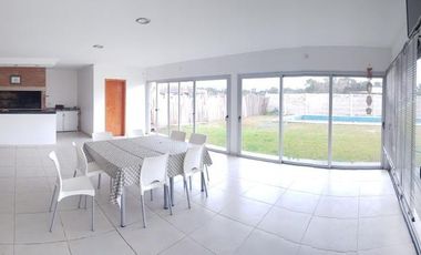 Quinta en venta - espacio principal, baño - parrilla y pileta - 1000 mts2 - Los Talas