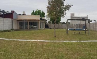 Quinta en venta - espacio principal, baño - parrilla y pileta - 1000 mts2 - Los Talas