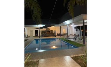 Casa Campestre con Alberca 10 hectarea límite Montemorelos y Cadereyta