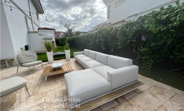 CASA EN SANTA MARIA CON PISCINA  1450M2 5 RECAMARAS MLD