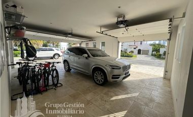 CASA EN SANTA MARIA CON PISCINA  1450M2 5 RECAMARAS MLD