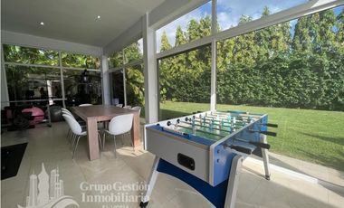 CASA EN SANTA MARIA CON PISCINA  1450M2 5 RECAMARAS MLD