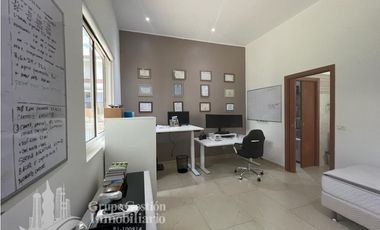 CASA EN SANTA MARIA CON PISCINA  1450M2 5 RECAMARAS MLD