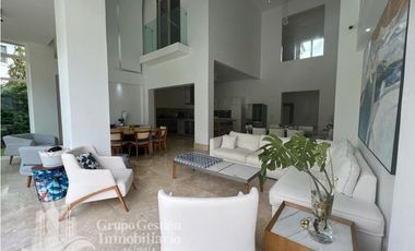 CASA EN SANTA MARIA CON PISCINA  1450M2 5 RECAMARAS MLD