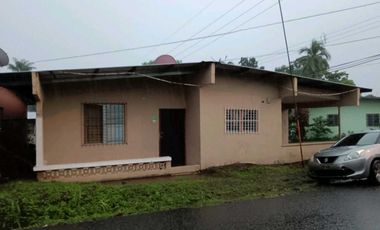VENDO CASA EN BUGABA CHIRIQUI BARRIO CRUCIGRAMA