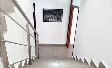 VENDO DUPLEX EN OBARRIO DE 500 MTS2 DE CONSTRUCCION $875 K!!