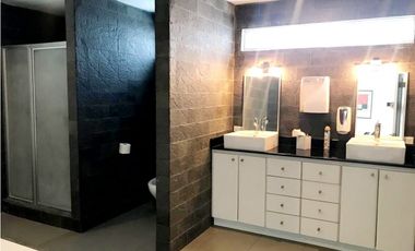 VENDO DUPLEX EN OBARRIO DE 500 MTS2 DE CONSTRUCCION $875 K!!