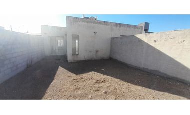 CASA EN VENTA EN BARRIO LOS PINOS, DESPEÑADEROS.