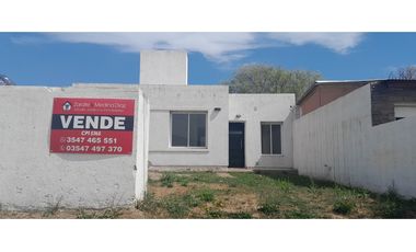 CASA EN VENTA EN BARRIO LOS PINOS, DESPEÑADEROS.