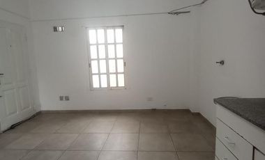 Departamento dos ambientes en alquiler