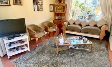 Se vende casa con piscina El Olmo, Peñalolén