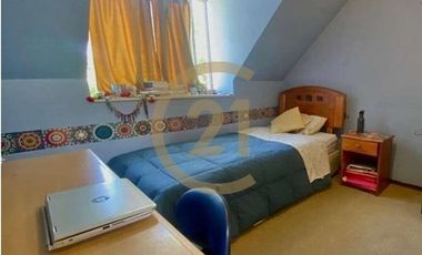 Se vende casa con piscina El Olmo, Peñalolén