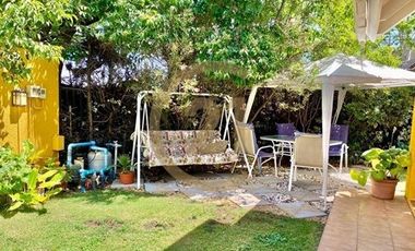 Se vende casa con piscina El Olmo, Peñalolén