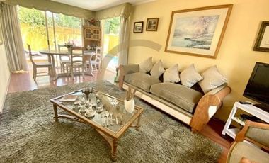 Se vende casa con piscina El Olmo, Peñalolén
