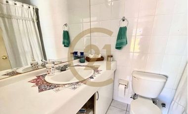 Se vende casa con piscina El Olmo, Peñalolén