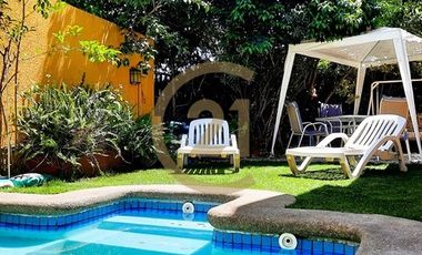 Se vende casa con piscina El Olmo, Peñalolén