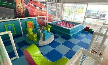 HERMOSA QUINTA ATRAS DE LA BOCA CON JUEGOS INFANTILES