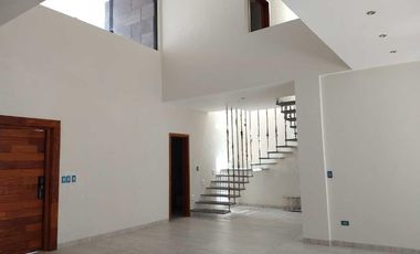 CASA EN VENTA EN HACIENDA DEL ROSARIO TORREON COAH.